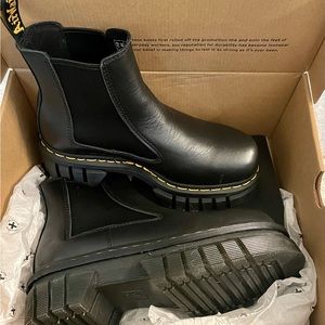Dr.Martens Chelsea Boots